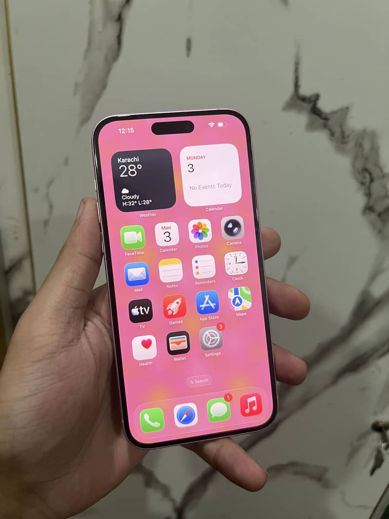 iPhone 15 plus 2