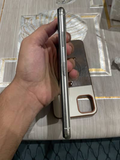 Apple iPhone 11 Pro Max