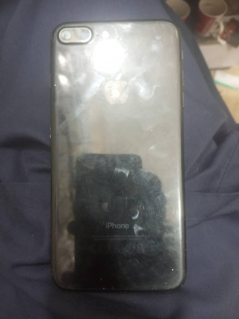 Apple iPhone 7 Plus 0