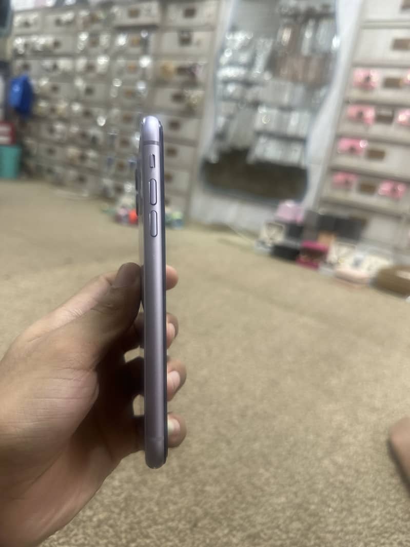 Apple iPhone 11 6