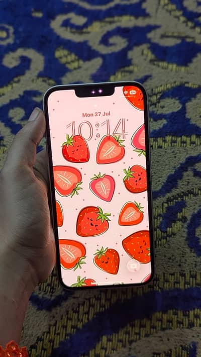 Apple iPhone 13