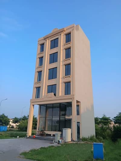 4 MARLA BRAND NEW COMMERCIAL PLAZA ON MB PHASE 6