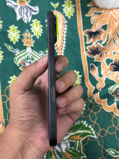 Apple iPhone 16 Plus