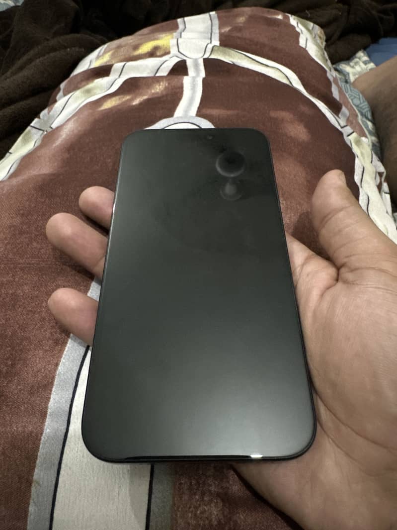 IPhone 16 Plus 3