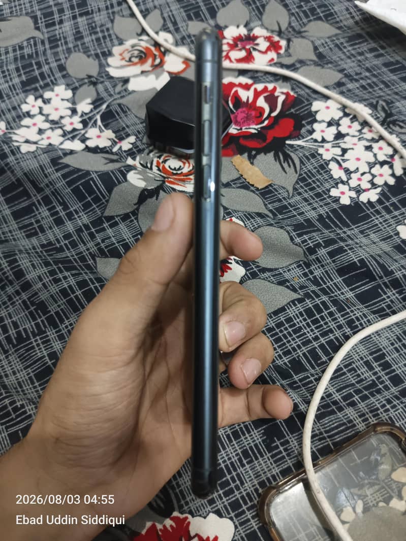 Apple iPhone 11 Pro Max 2