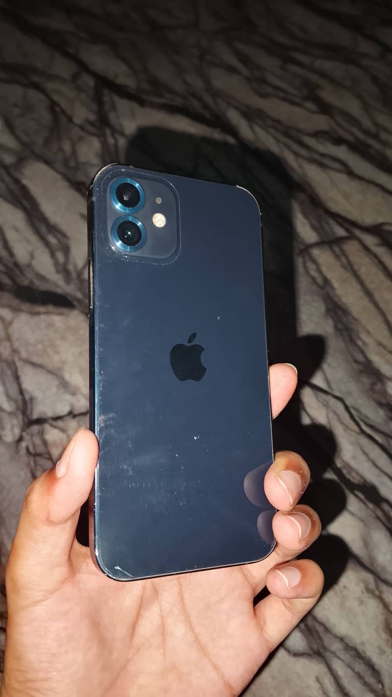 Apple iPhone 12 2