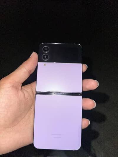 Samsung Mobile Z Flip 4