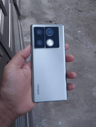 Infinix Note 40 Pro