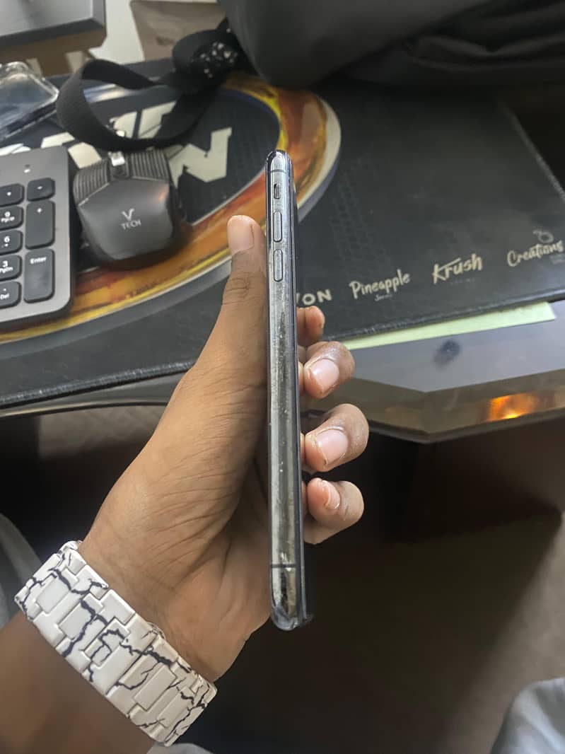 Apple iPhone X 1