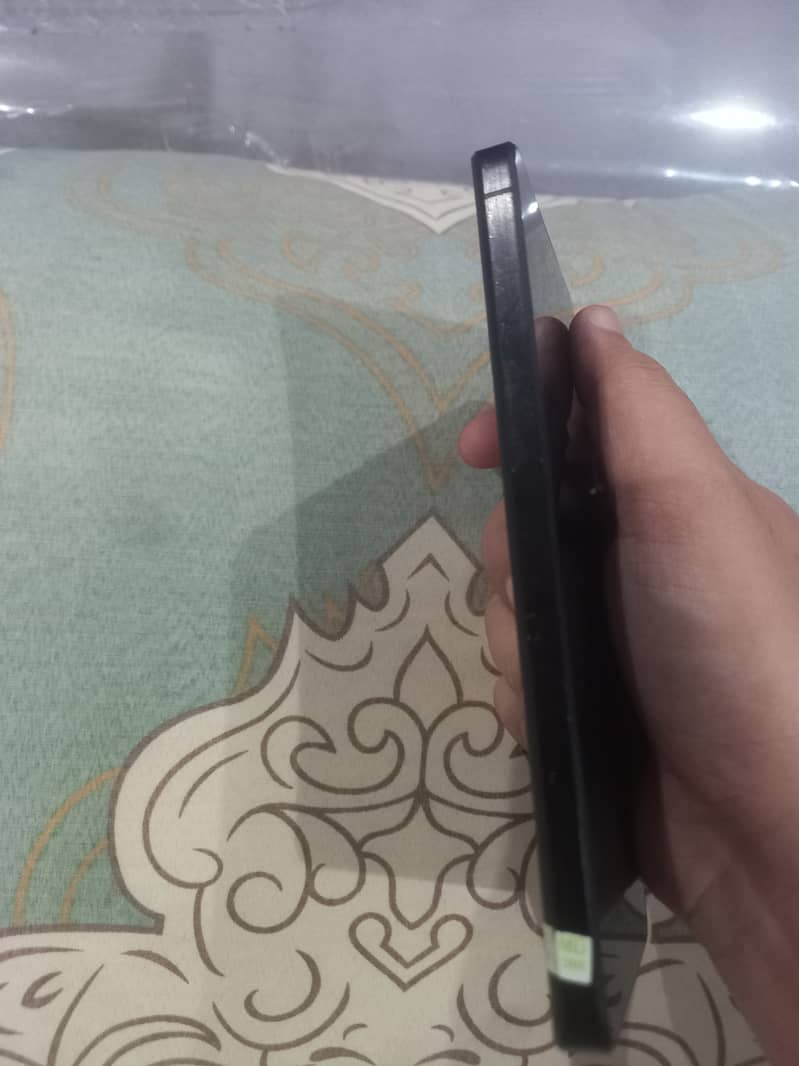 Sharp Aquos R7 0