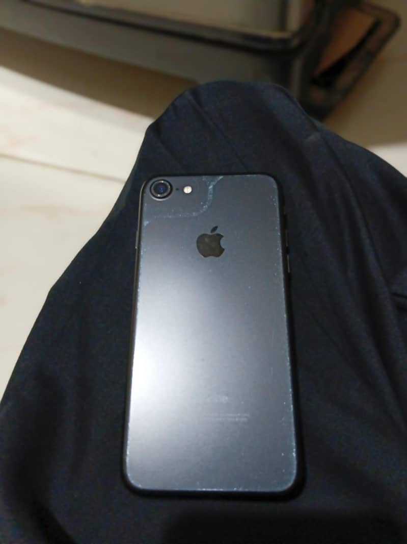 Apple iPhone 7 7
