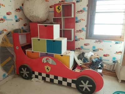 kids car bed ( urgent sell )