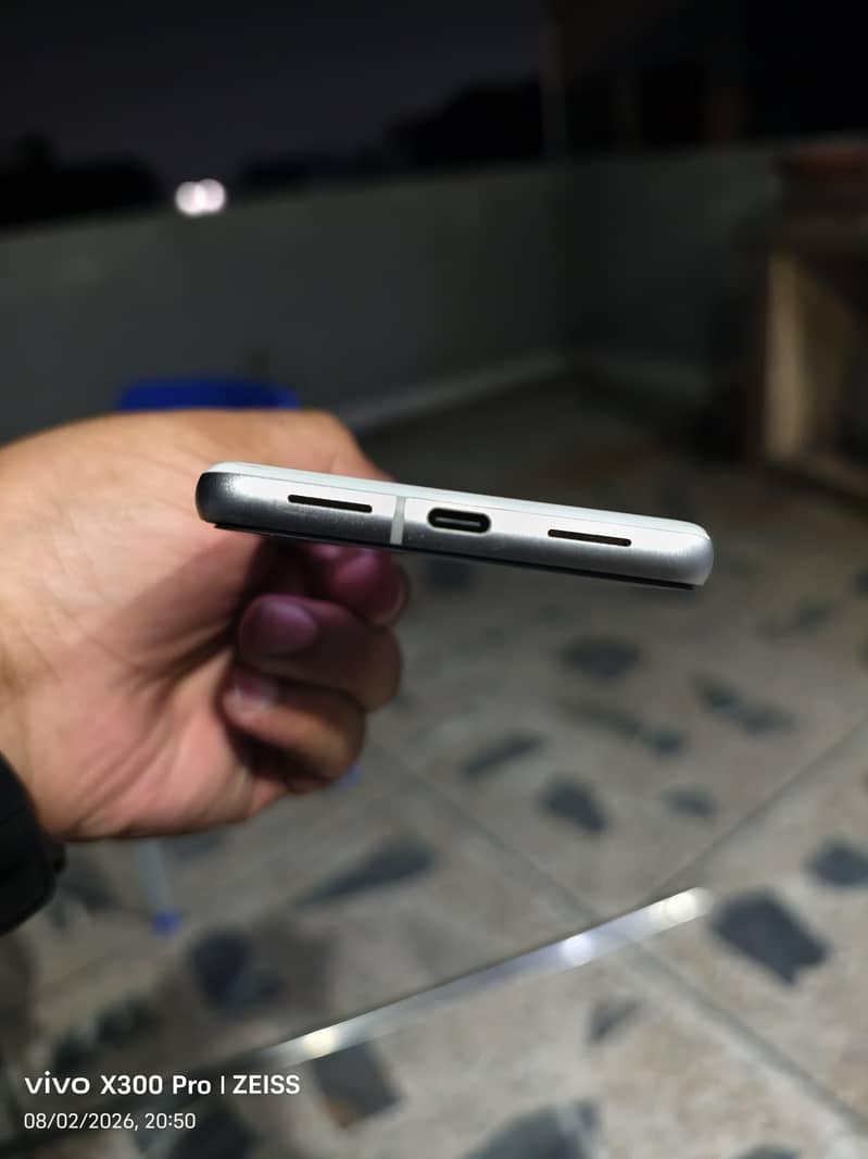 Google Pixel 7 5