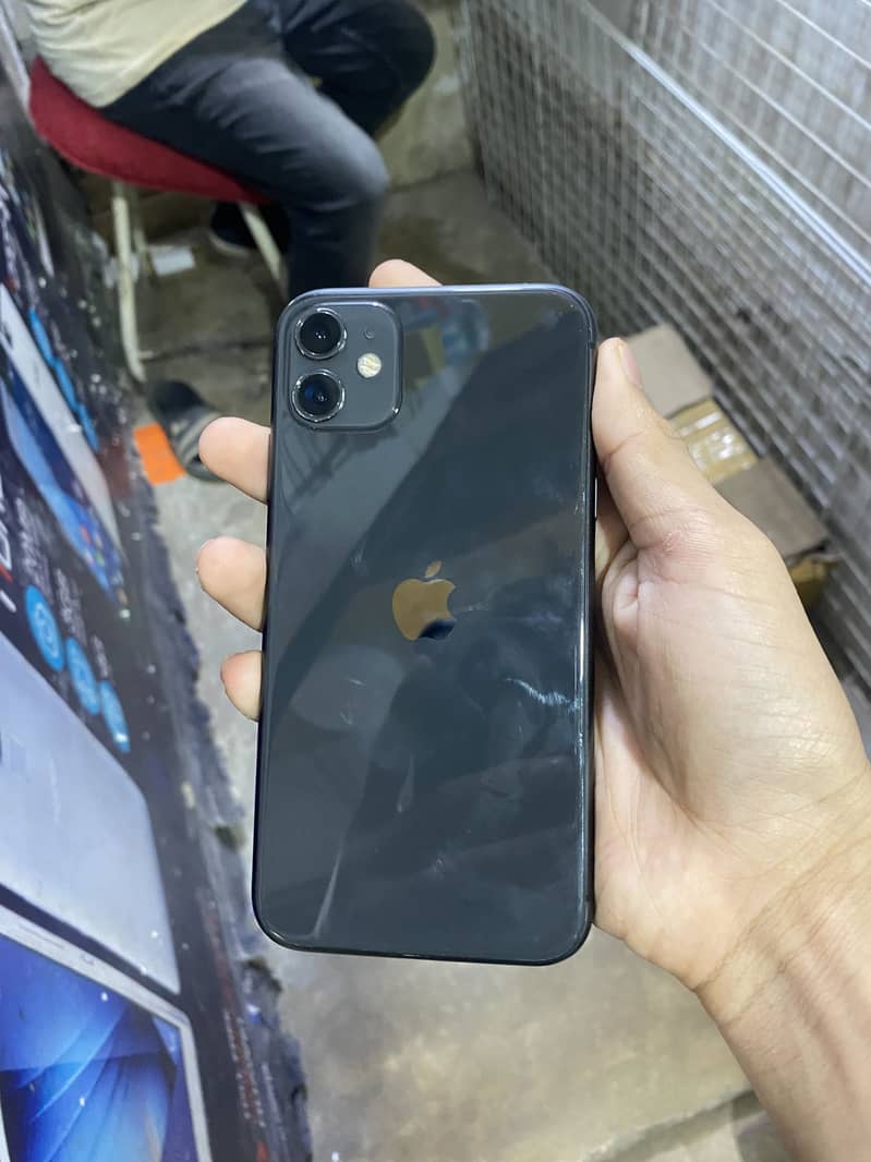 Apple iPhone 11 3