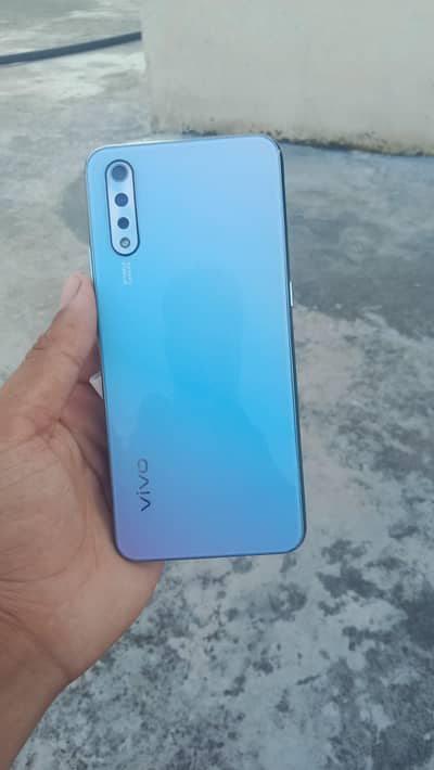 Vivo S1