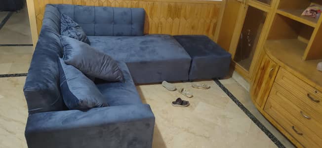New L shape sofa for sale, due to mind change