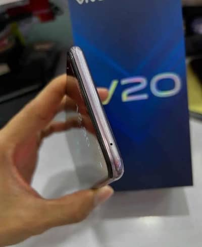 Vivo v20 6/128 GB only WhatsApp number 03473164707