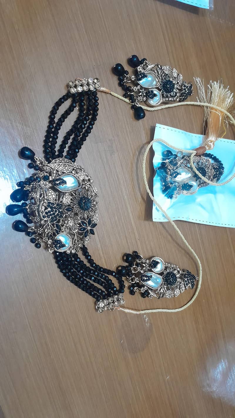Beautiful neckless 2