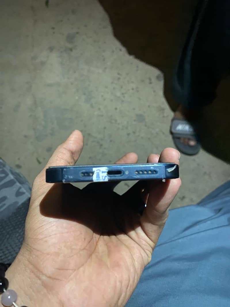 Apple iPhone 13 1