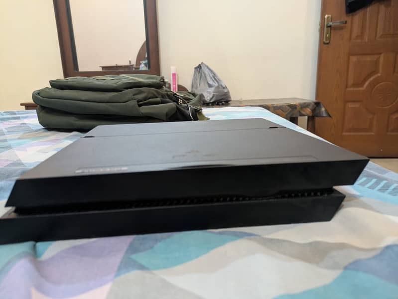 PlayStation 4 4