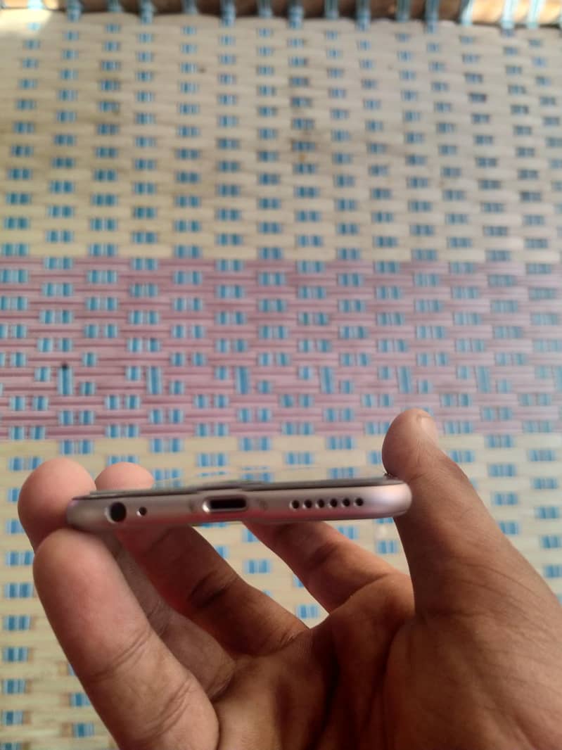 Apple iPhone 6 4