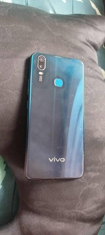 Vivo Y11