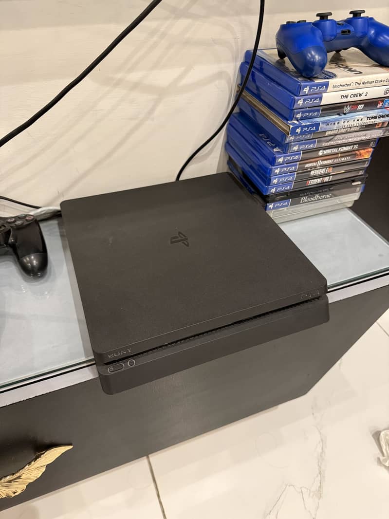 Ps4 Slim Console with box 3