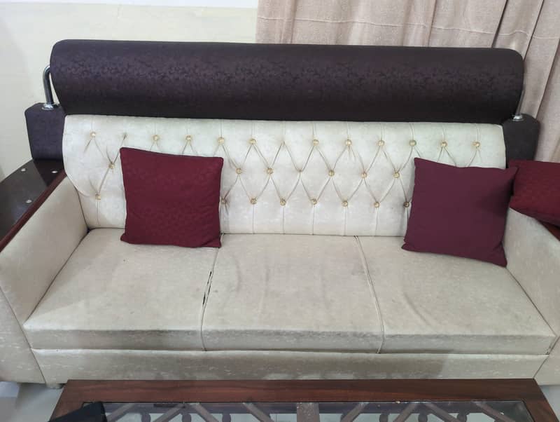 5 seater Sofa Set 0