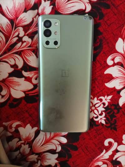 One Plus 9R