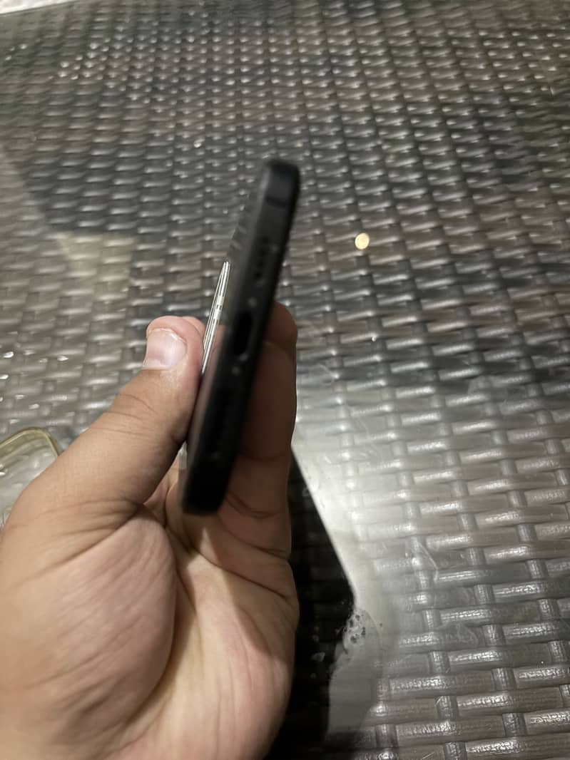 Apple iPhone 16 Plus 3