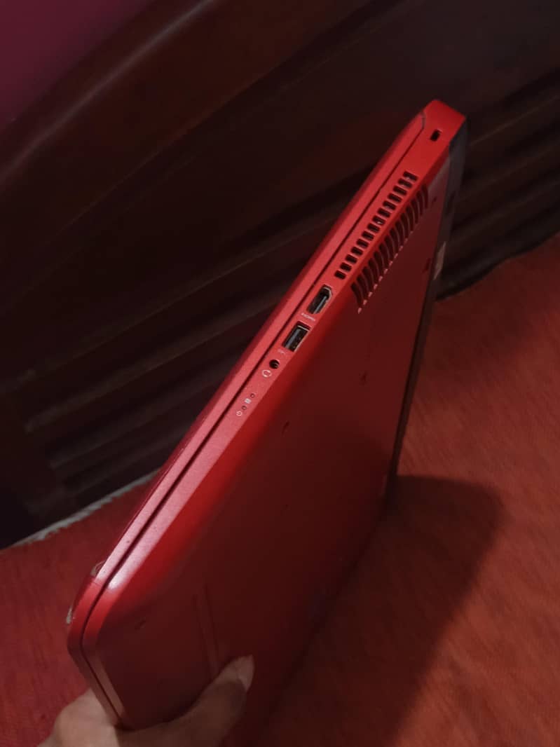 HP Core i3/6th generation Touchscreen 5