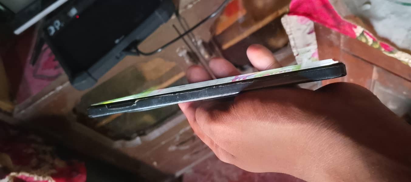 Tecno CAMON 30 7