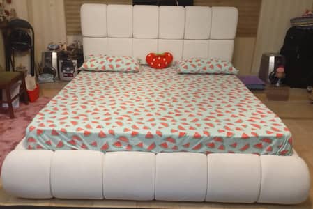 bed/ king bed/ bubble bed