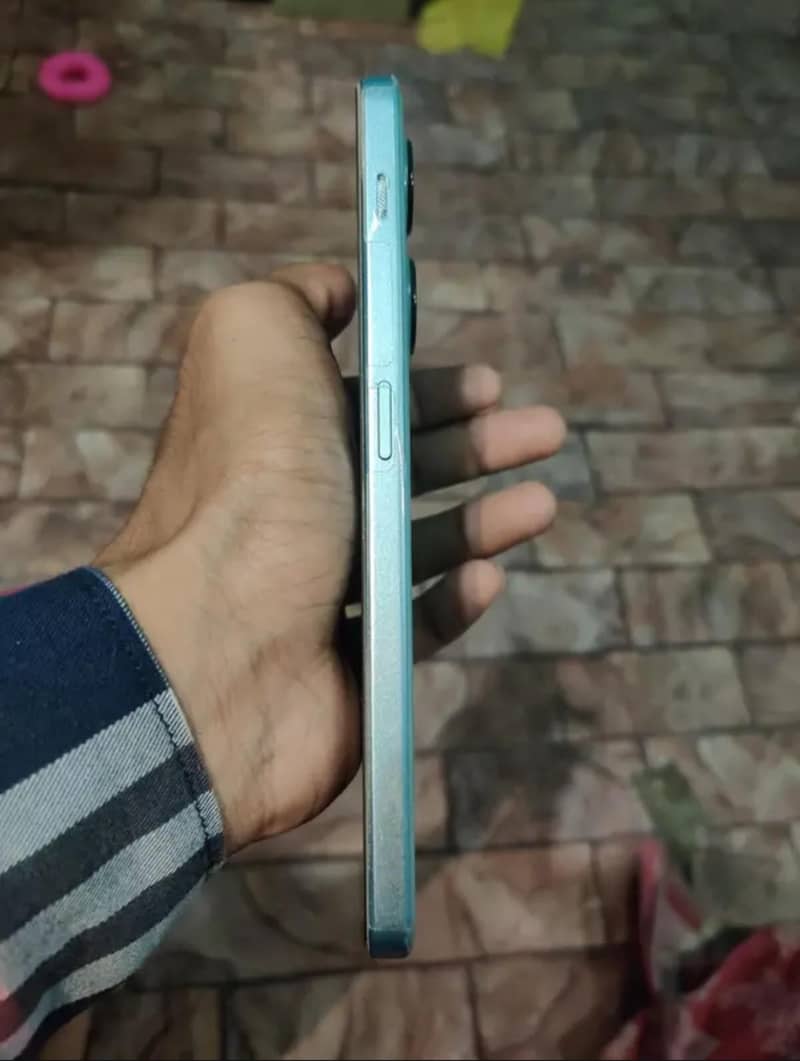 One Plus Ace 2V 0