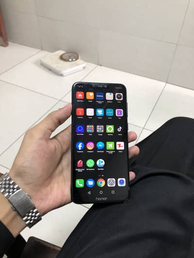 Honor 8C (Exchange possible)