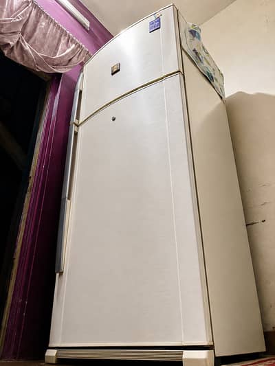 20 Cu. Ft. Dawlance No Frost Refrigerator | Tempered Glass Shelves |
