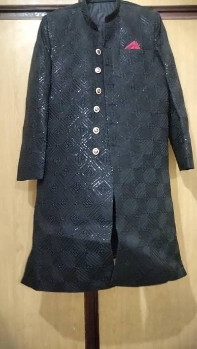Groom sherwani with kulla