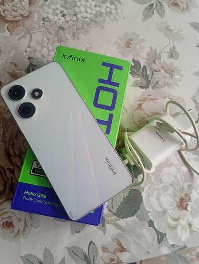 Infinix Hot 30