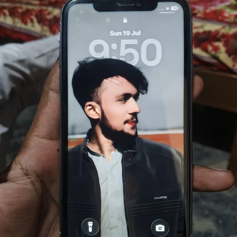 Apple iPhone 11 3