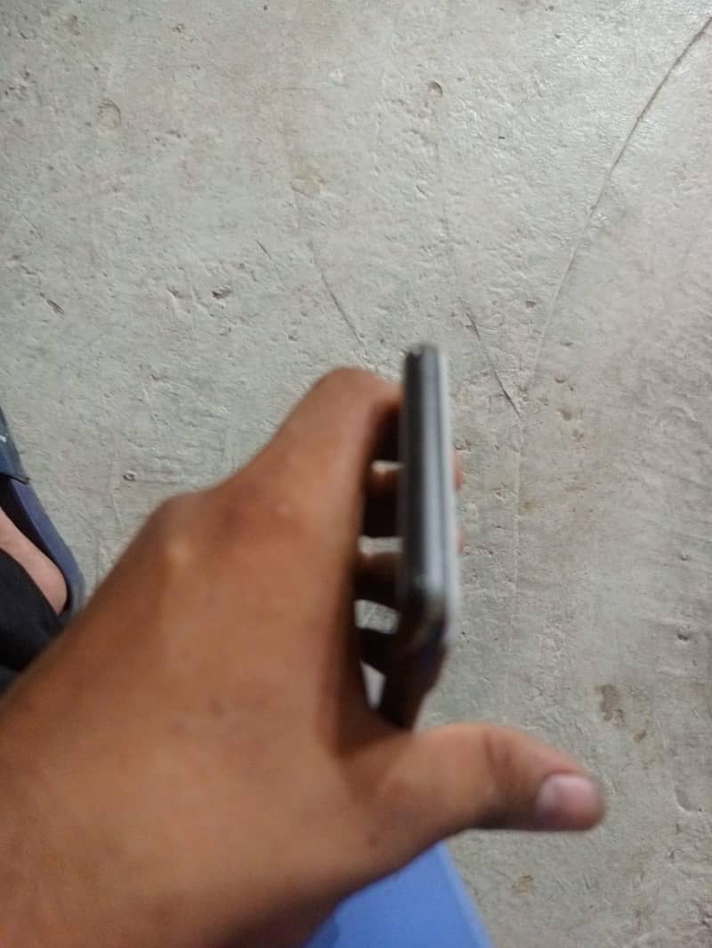 Google Pixel 6a 3