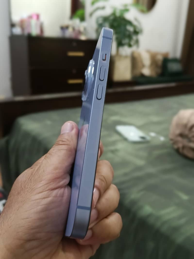 Apple iPhone 14 2