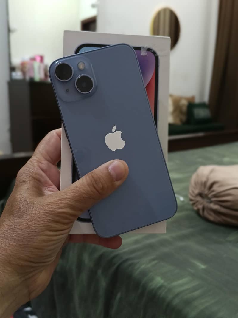 Apple iPhone 14 4
