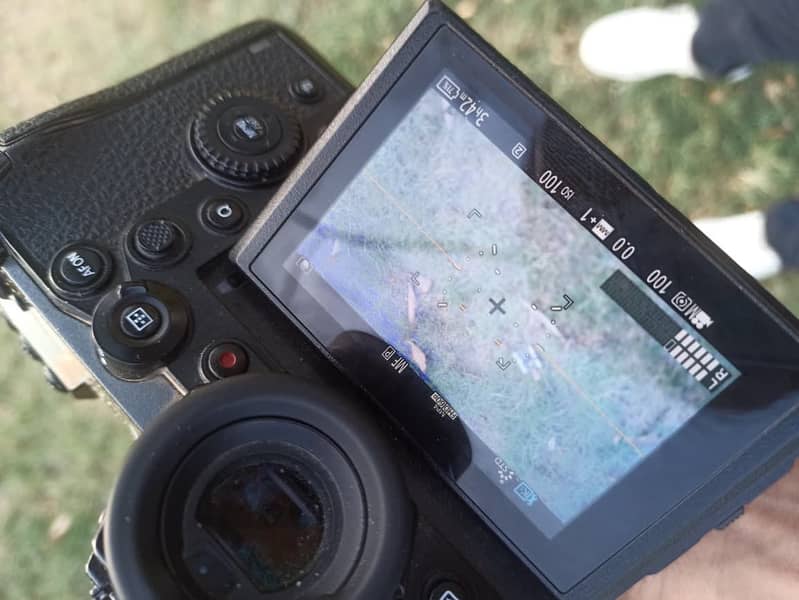 Lumix 4