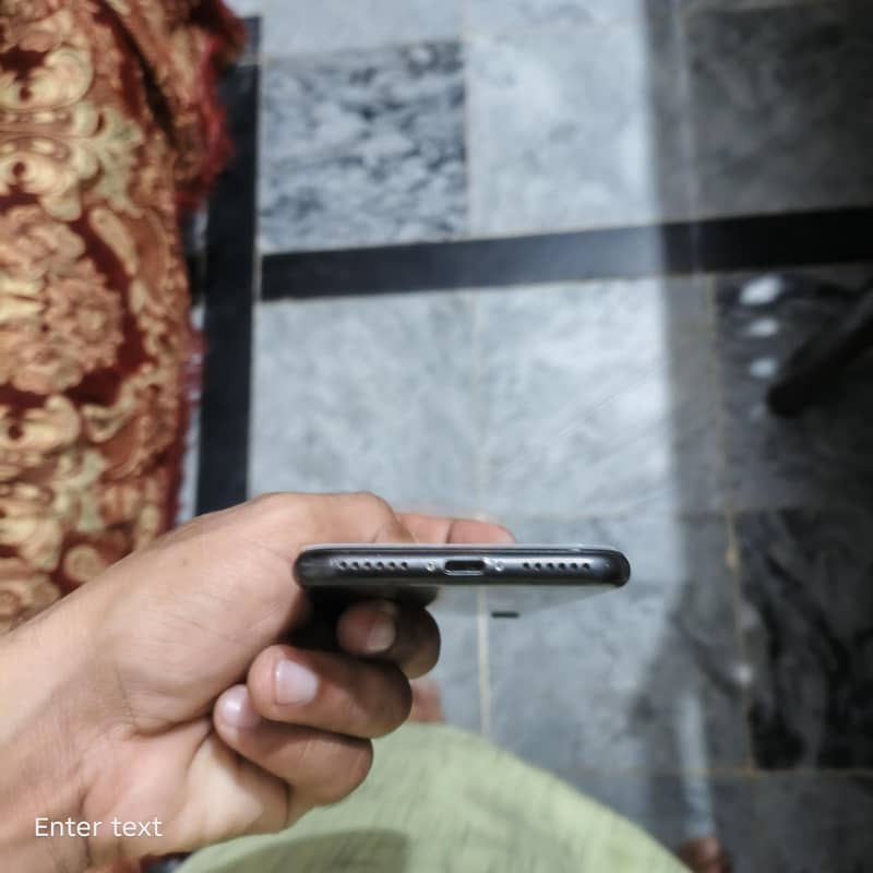 Apple iPhone 7 5