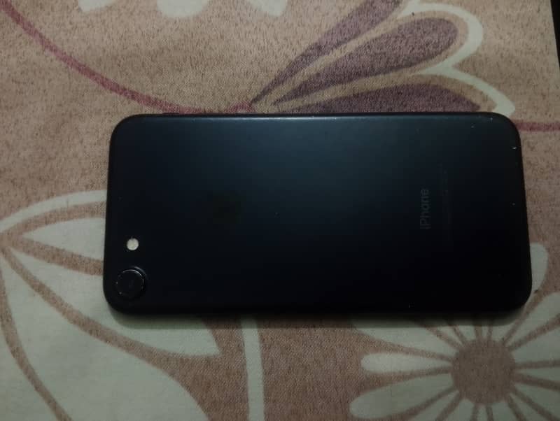 Apple iPhone 7 4