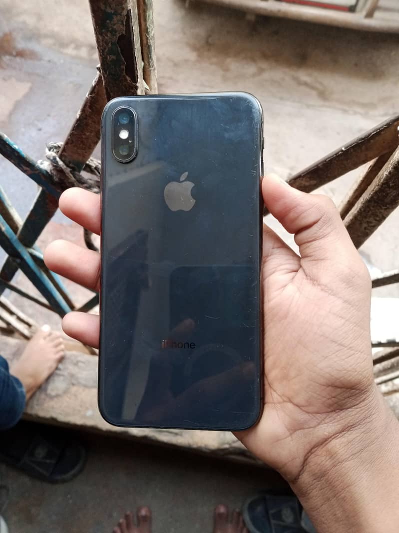 Apple iPhone X 3