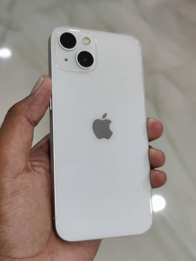 Apple iPhone 13