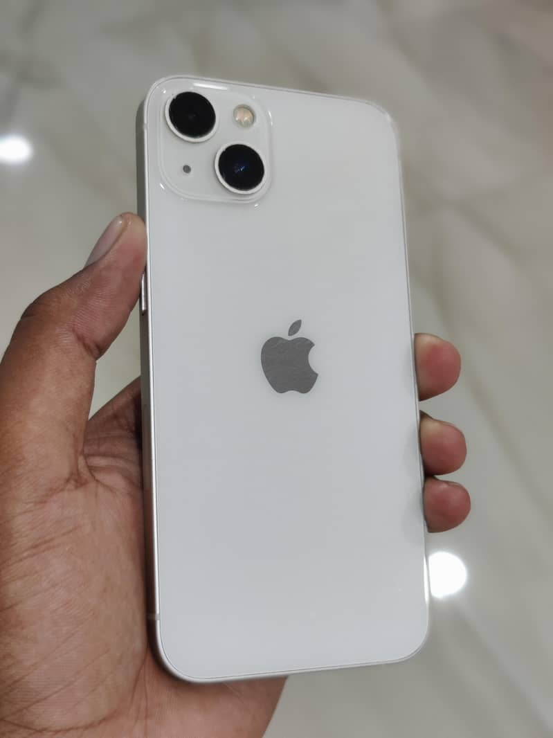Apple iPhone 13 0