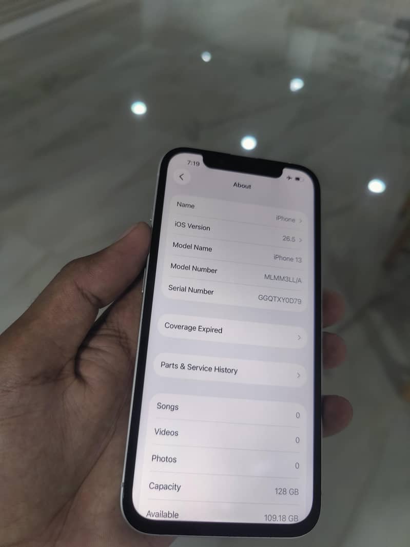 Apple iPhone 13 2