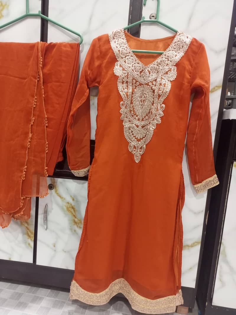 second hand clothes 1